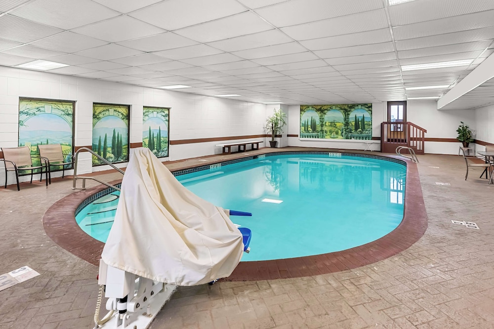 SureStay Hotel by Best Western SeaTac Airport North - photo 38