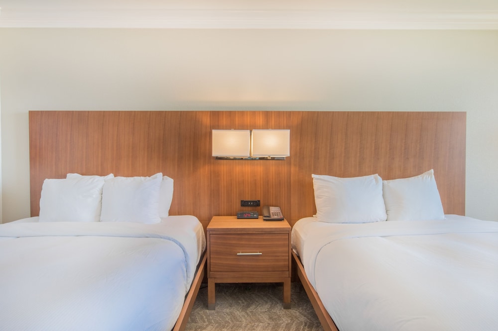 Hilton Pensacola Beach - photo 27