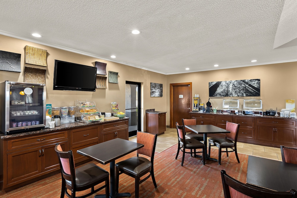 Quality Inn Dandridge - photo 37
