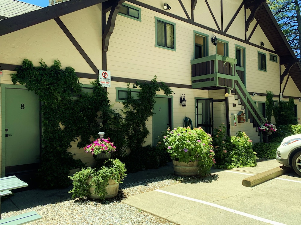 The North Shore Inn - photo 109
