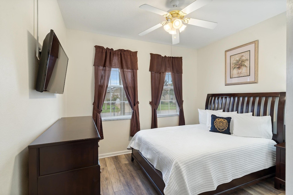 8104 fan Palm way - photo 3