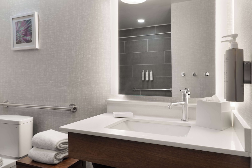 Hampton Inn Spring Lake Fayetteville - photo 55