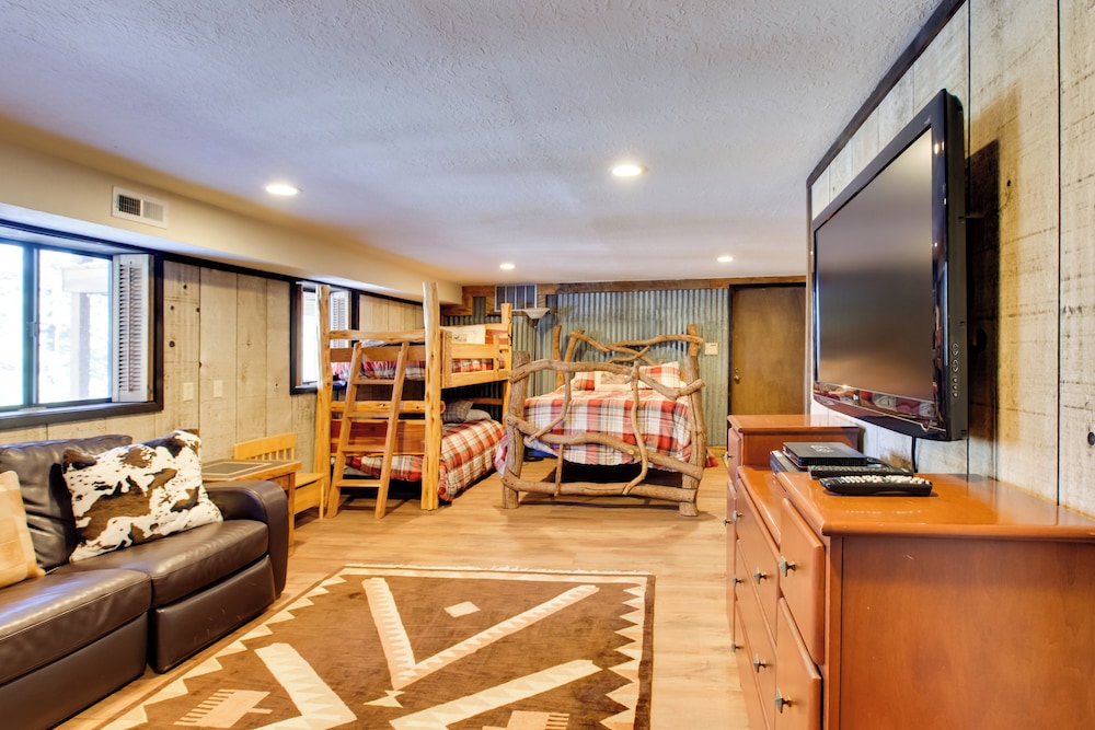 Angel Fire Cabin with Game Room about 4 Mi to Ski Resort - photo 28