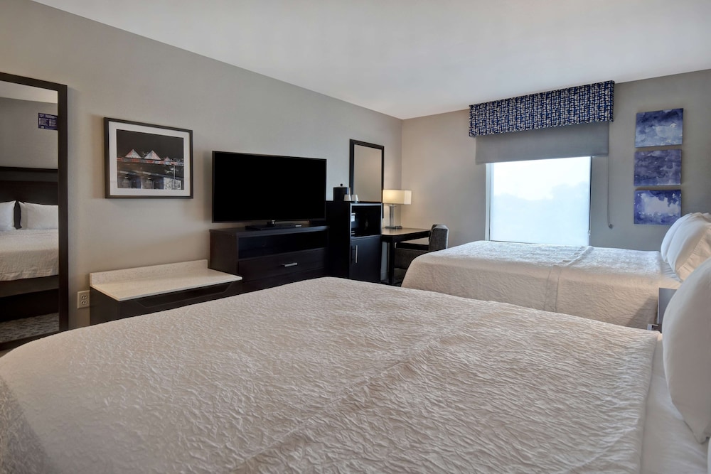 Hampton Inn & Suites Columbia South Fort Meade Area - photo 15