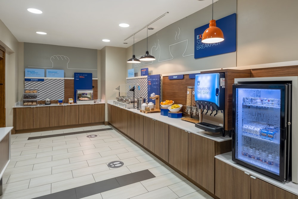 Holiday Inn Express & Suites Dallas East Fair Park by IHG - photo 34