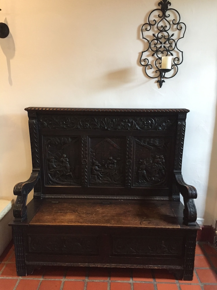 The Eagle Inn - photo 8