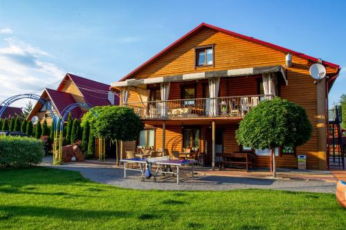 GorodOk - carbon neutral hotel in Myhove