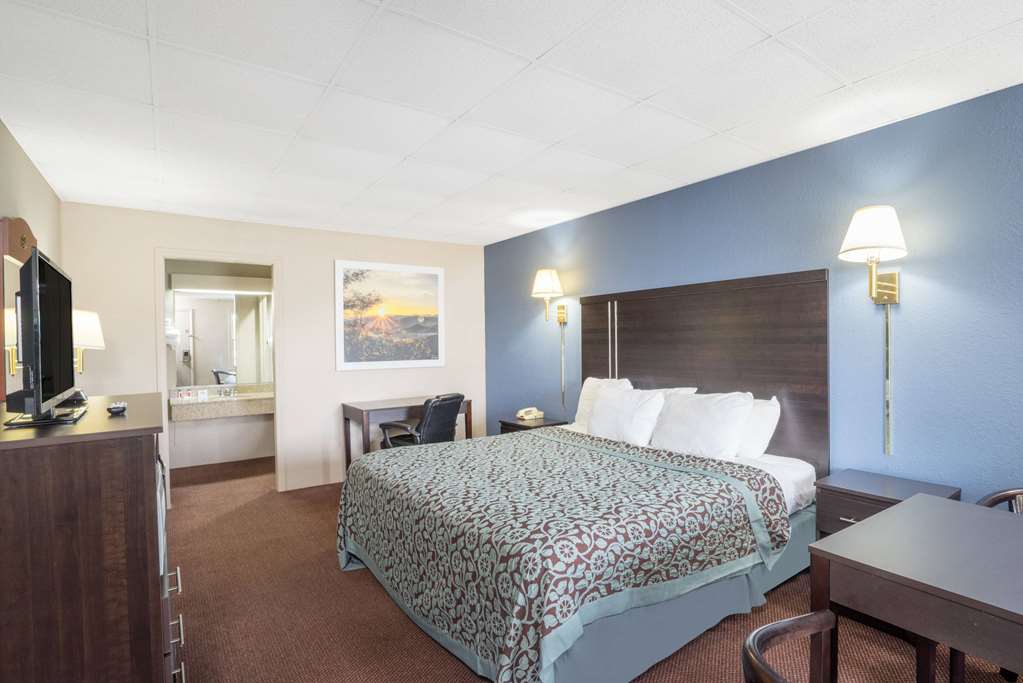Days Inn by Wyndham Lincolnton - photo 15