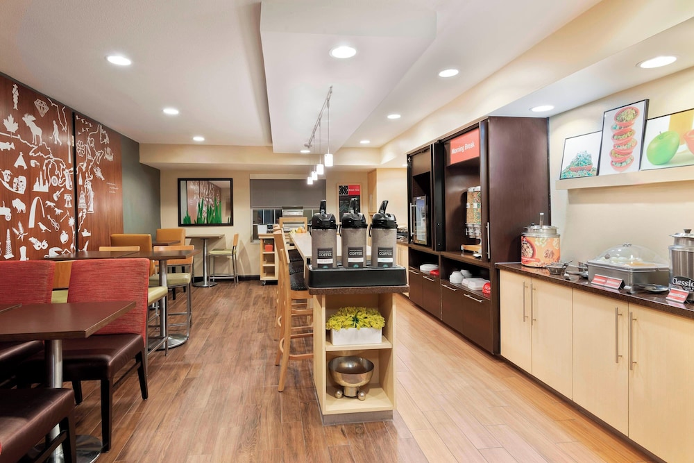 TownePlace Suites by Marriott Savannah Midtown - photo 19