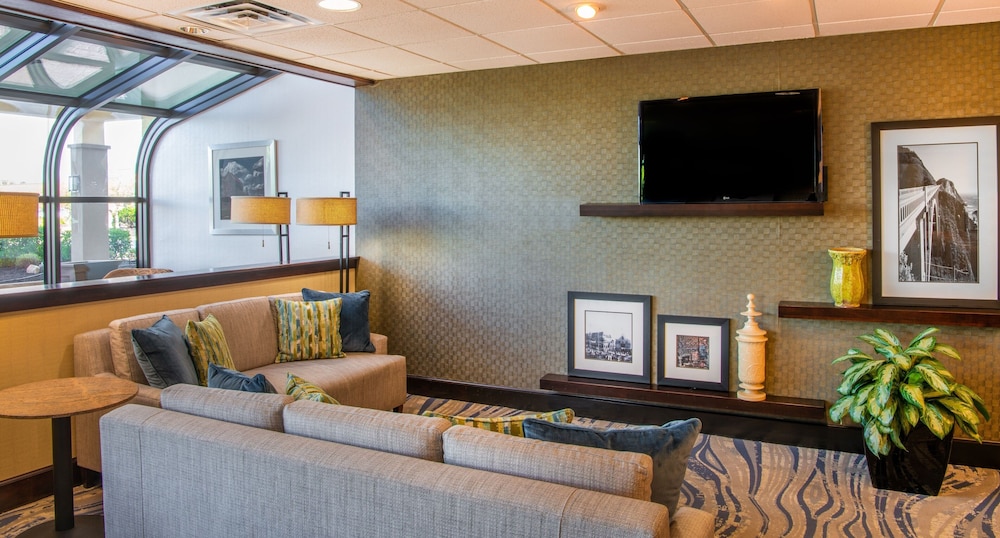 Hampton Inn Cleveland Solon - photo 2