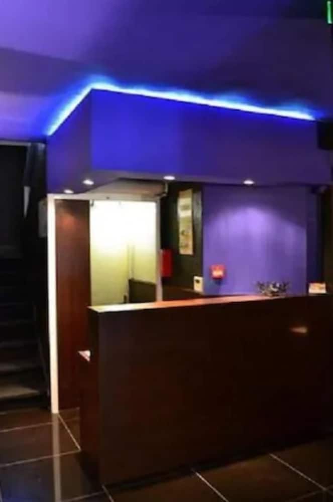 Hotel Schtak — Cannes — photo 3