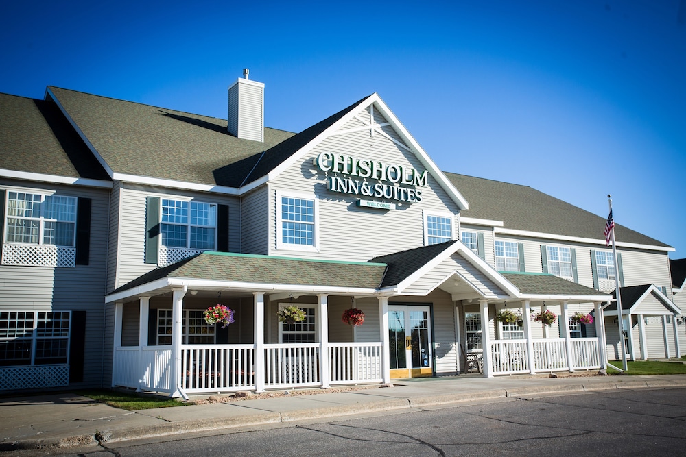 Chisholm Inn & Suites - photo 2