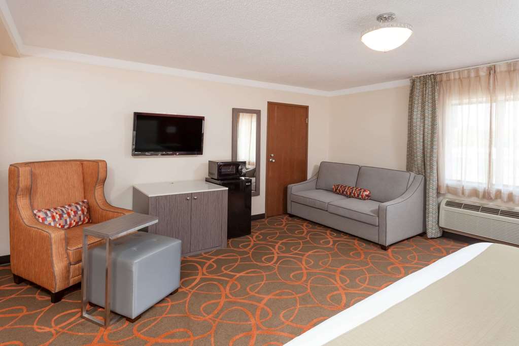Baymont by Wyndham Chicago Alsip - photo 11