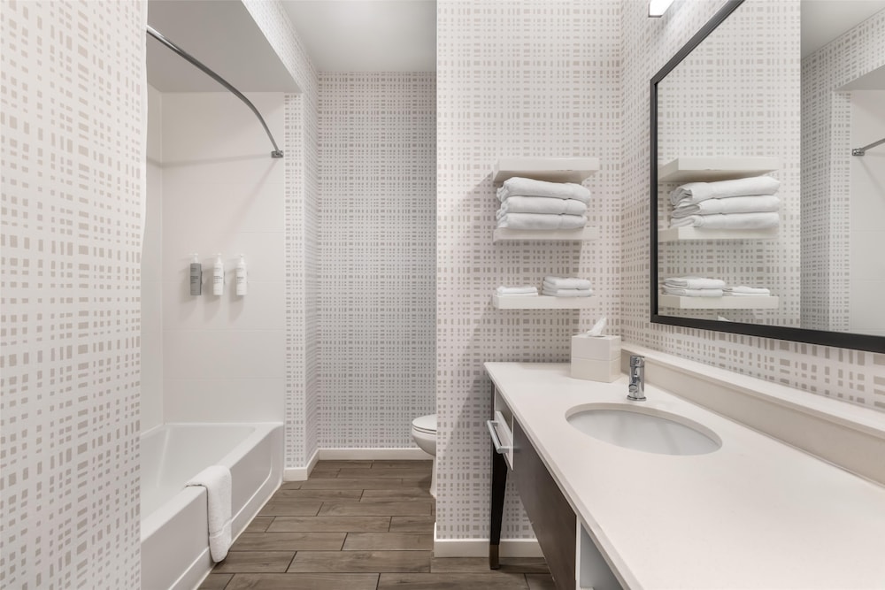 Hampton Inn Eufaula - photo 14