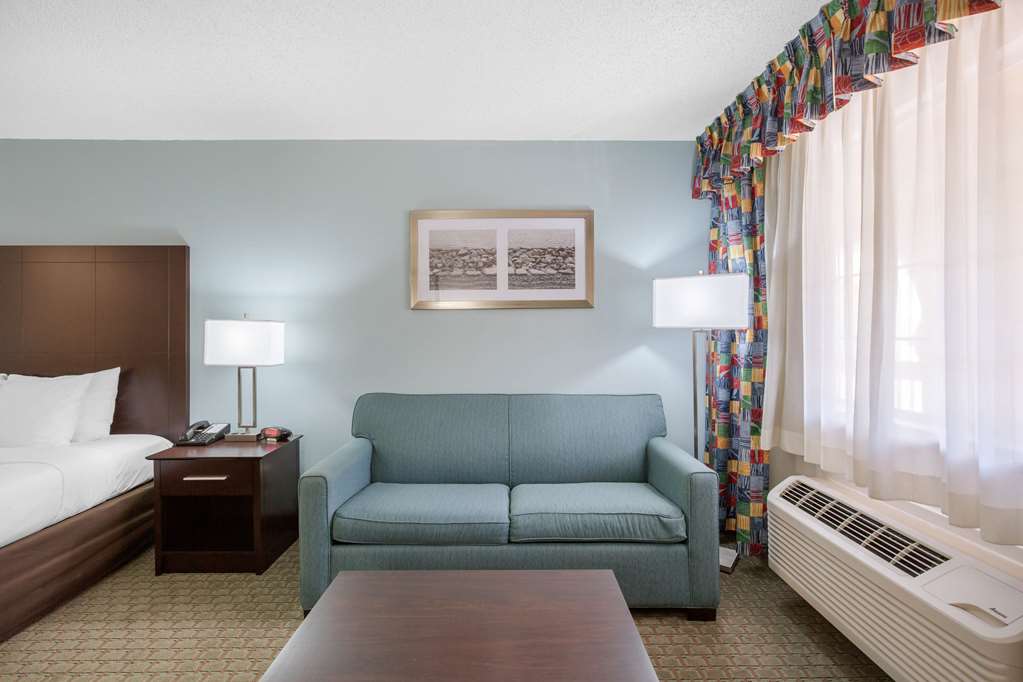 Quality Inn Clute Freeport - photo 19
