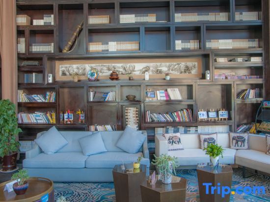 Lhasa Minshan Yinqiao Hotel Jokhang Temple in Lhasa, People's Republic of China