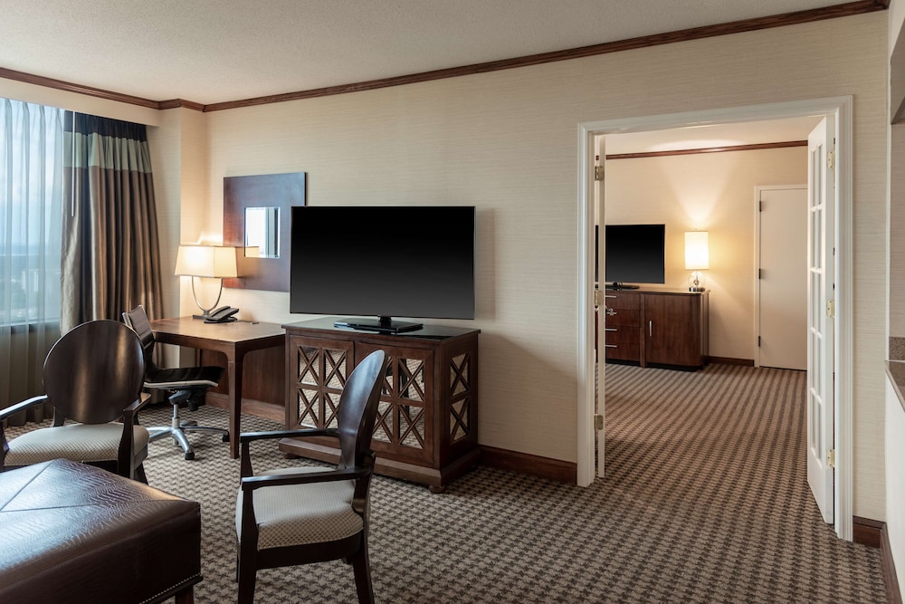 Hilton Alexandria Mark Center - photo 33