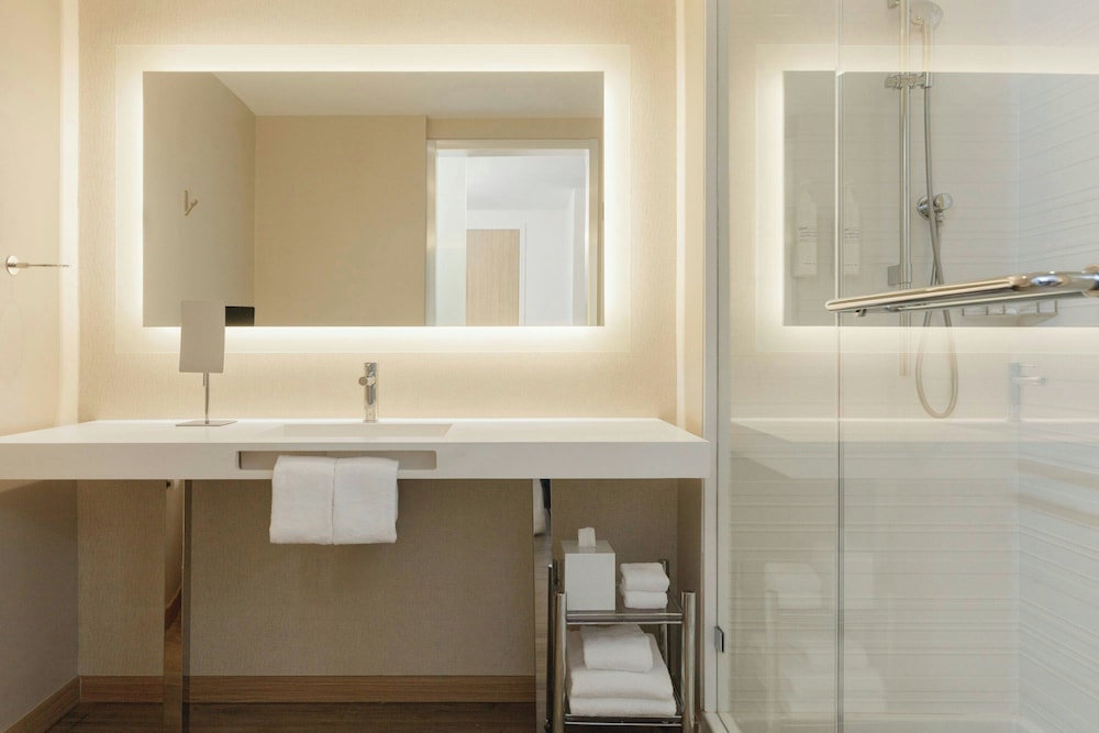 AC Hotel by Marriott Fort Lauderdale Beach - photo 39
