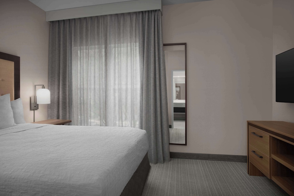 Homewood Suites by Hilton Alexandria Pentagon South - photo 10