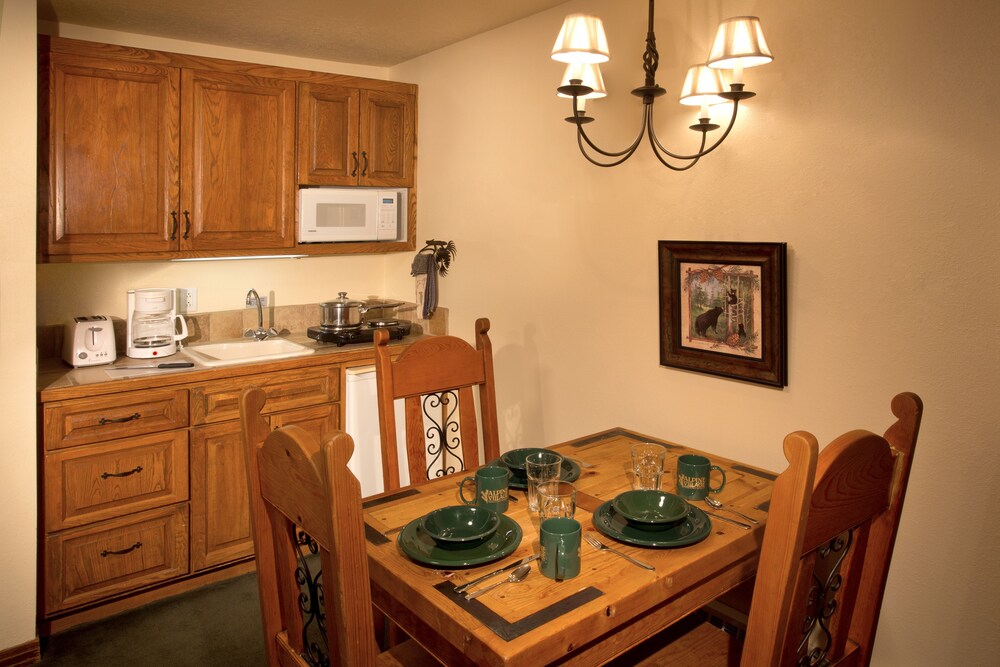 Alpine Village Suites - photo 27