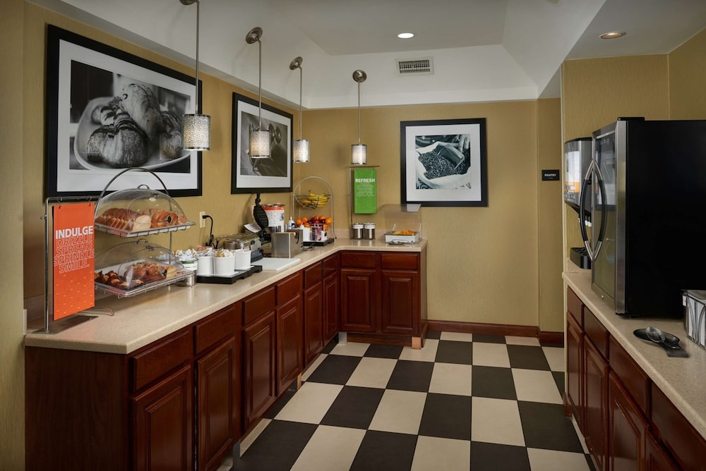 Hampton Inn Shelbyville - photo 22