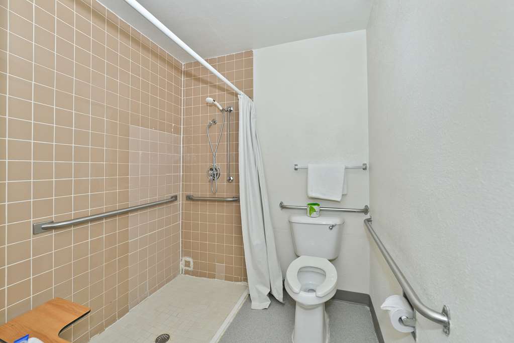 Americas Best Value Inn Amarillo Airport - photo 12
