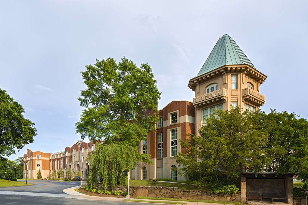 Hyatt Regency Greenwich — 4-Star Luxury Hotel in Old Greenwich, United States