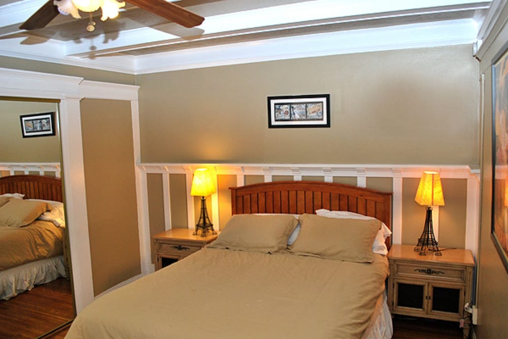 Hollywood Hills Suites - photo 50