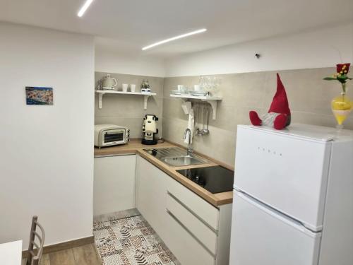 Casa comoda e centrale in quartiere storico di Napoli — 4-Star Luxury Hotel in Naples, Italy