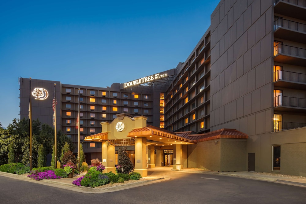 DoubleTree by Hilton Hotel Denver - featured photo