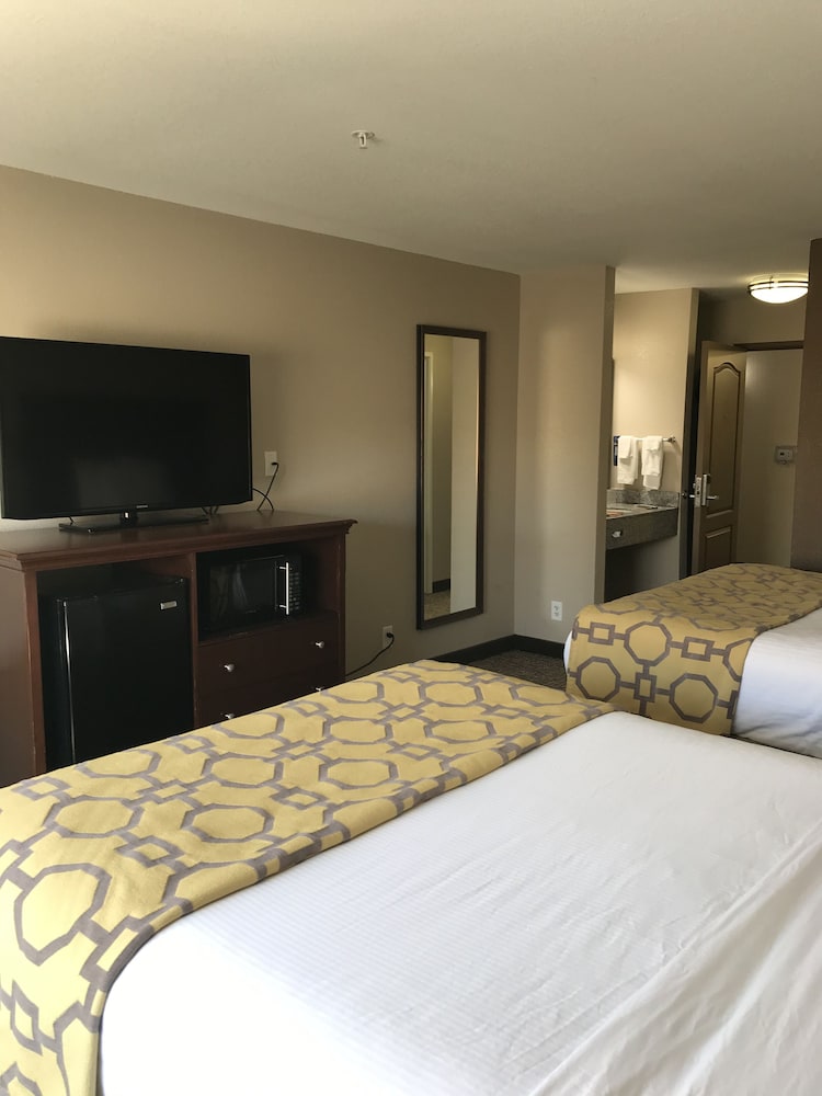 Baymont by Wyndham Odessa - photo 9