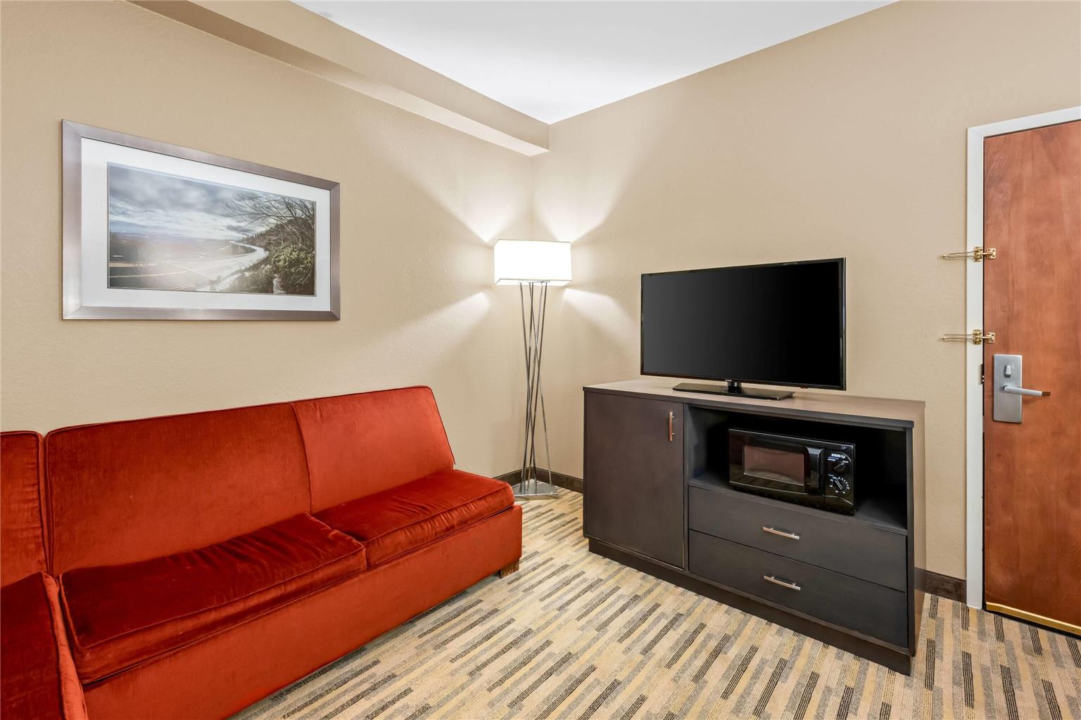 La Quinta Inn & Suites by Wyndham Boone University - photo 35
