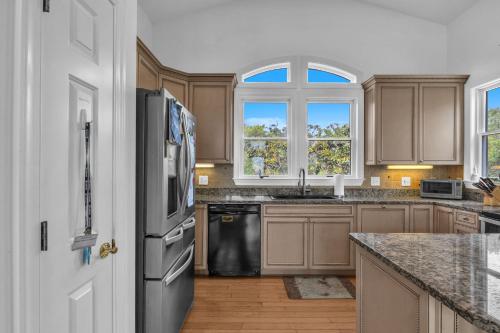 Beachfront Bliss by Oak Island Accommodations - photo 21