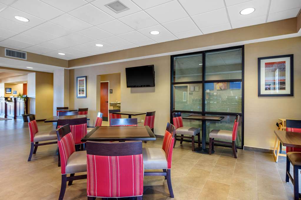 Comfort Inn & Suites LaGrange East - photo 25