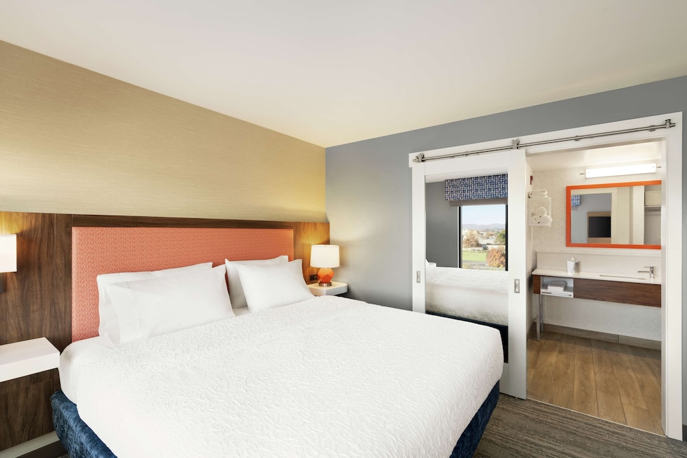 Hampton Inn & Suites Olean - photo 28
