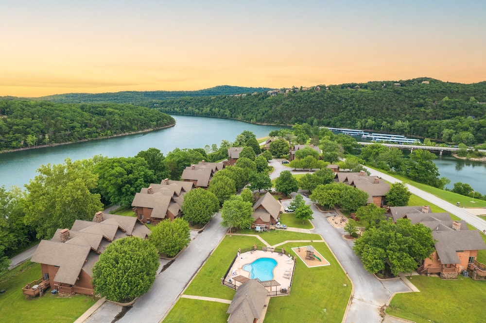 Table Rock Landing Resort in Eureka Springs, United States