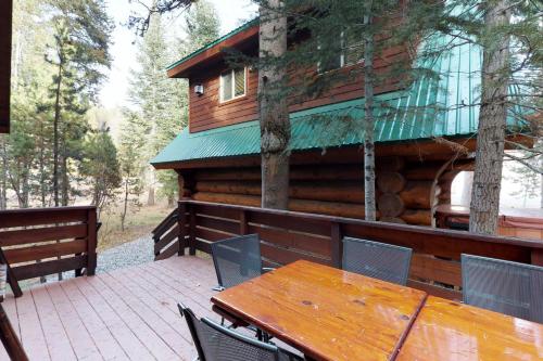 Loggers Landing — Lakeshore — photo 2