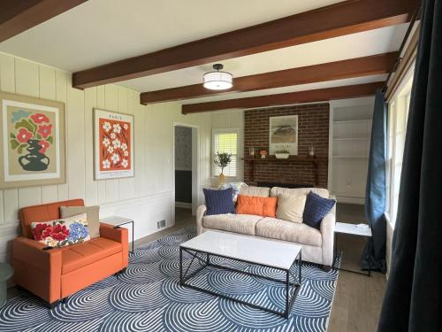 Sapphire Shire — Winston Salem