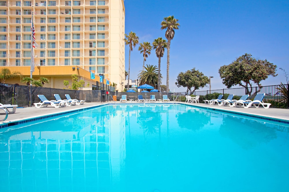 Crowne Plaza Ventura Beach by IHG - photo 44