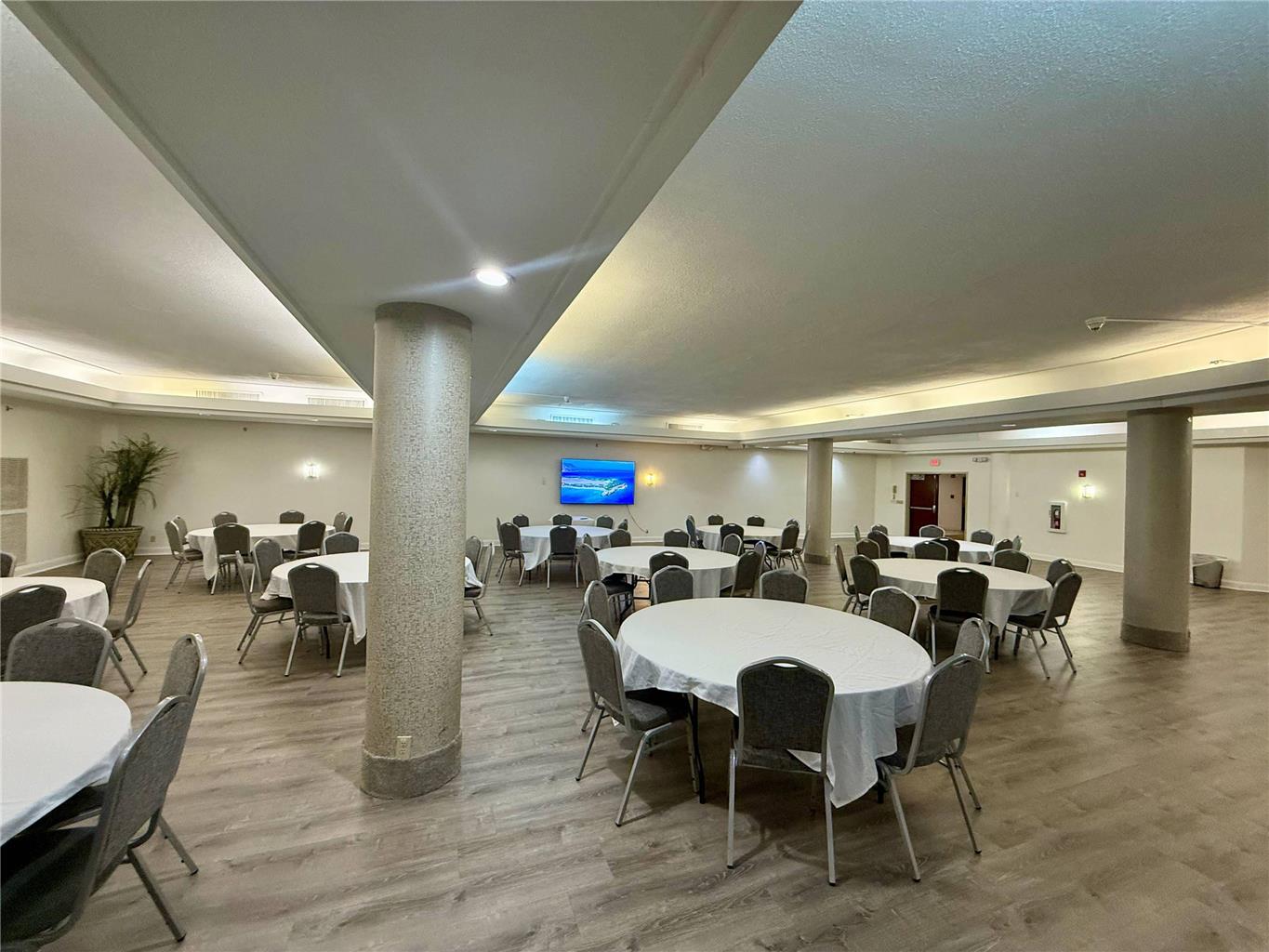 Country Inn&Suites Downtown Albany New York - photo 23