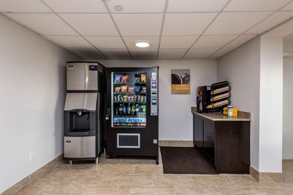 Motel 6 Peoria IL - photo 31