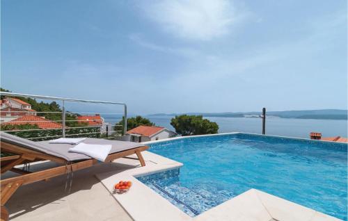 Holiday Home Stanici With Sea View Xii — 4-Star Luxury Hotel in Omis, Croatia