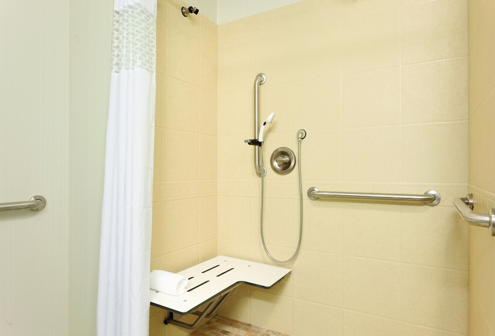 Hampton Inn & Suites Philadelphia Montgomeryville - photo 14