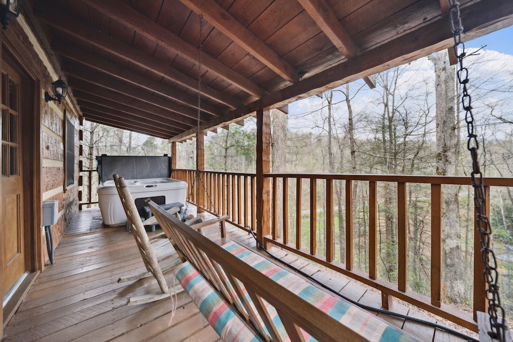 An Affair To Remember 1 Bedroom Cabin by Heavenly Views Resort - photo 24