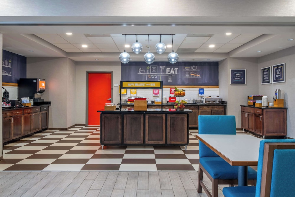 Hampton Inn Dahlgren - photo 39