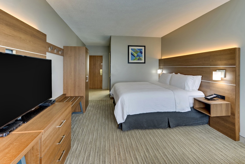 Holiday Inn Express Hotel & Suites Bad Axe by IHG - photo 22