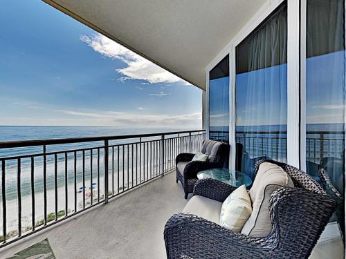 The Pearl of Navarre #902 Coastal Dreamin — 4-Star Luxury Hotel in Navarre, United States