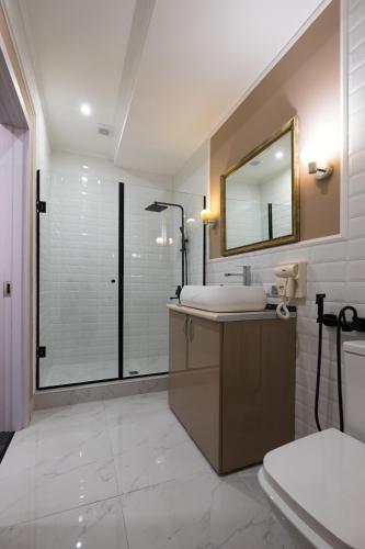 Iren river side apartments