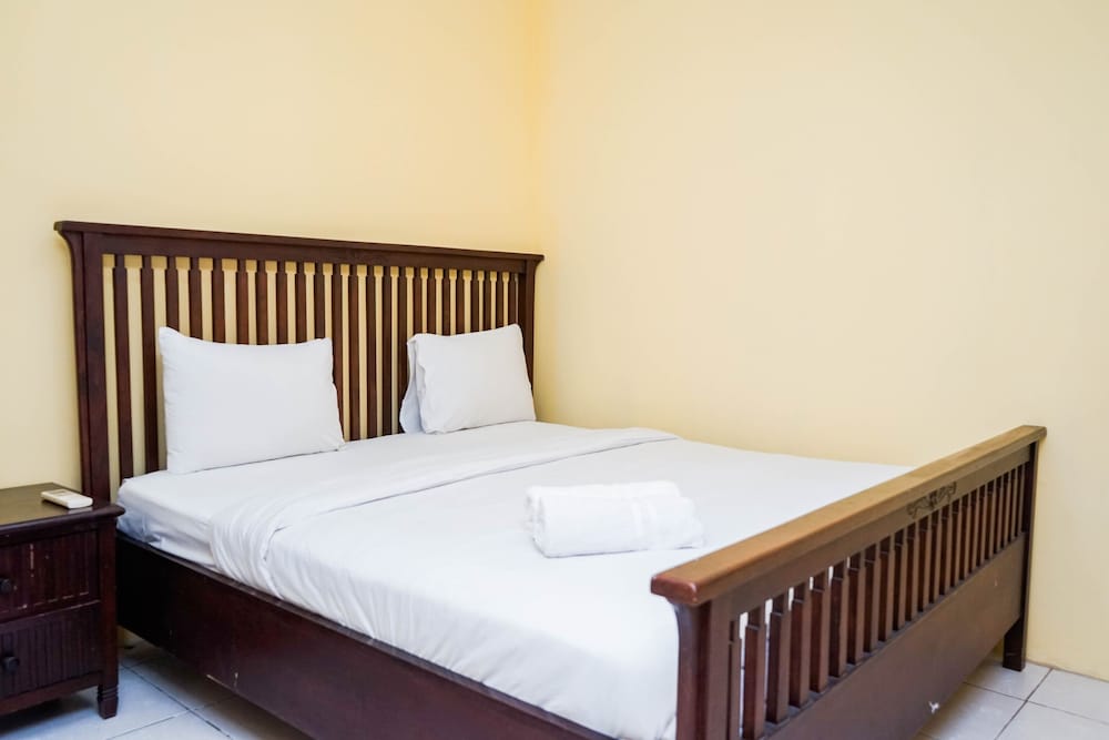 Comfy and Cozy 2BR Great Western Resort Apartment in Tangerang, Indonesia