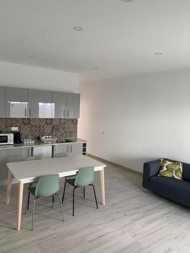 Casa Jonhy — 4-Star Luxury Hotel in Faro, Portugal